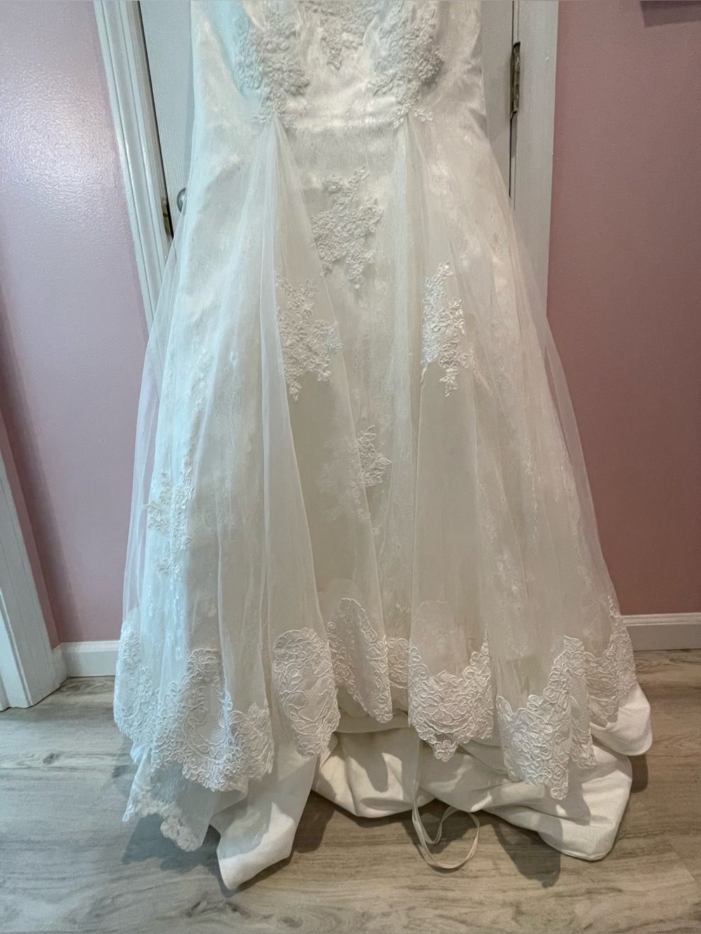 COCOMELODY Mermaid Victorian Lace Wedding Gown with Train 10 - Picture 9 of 14